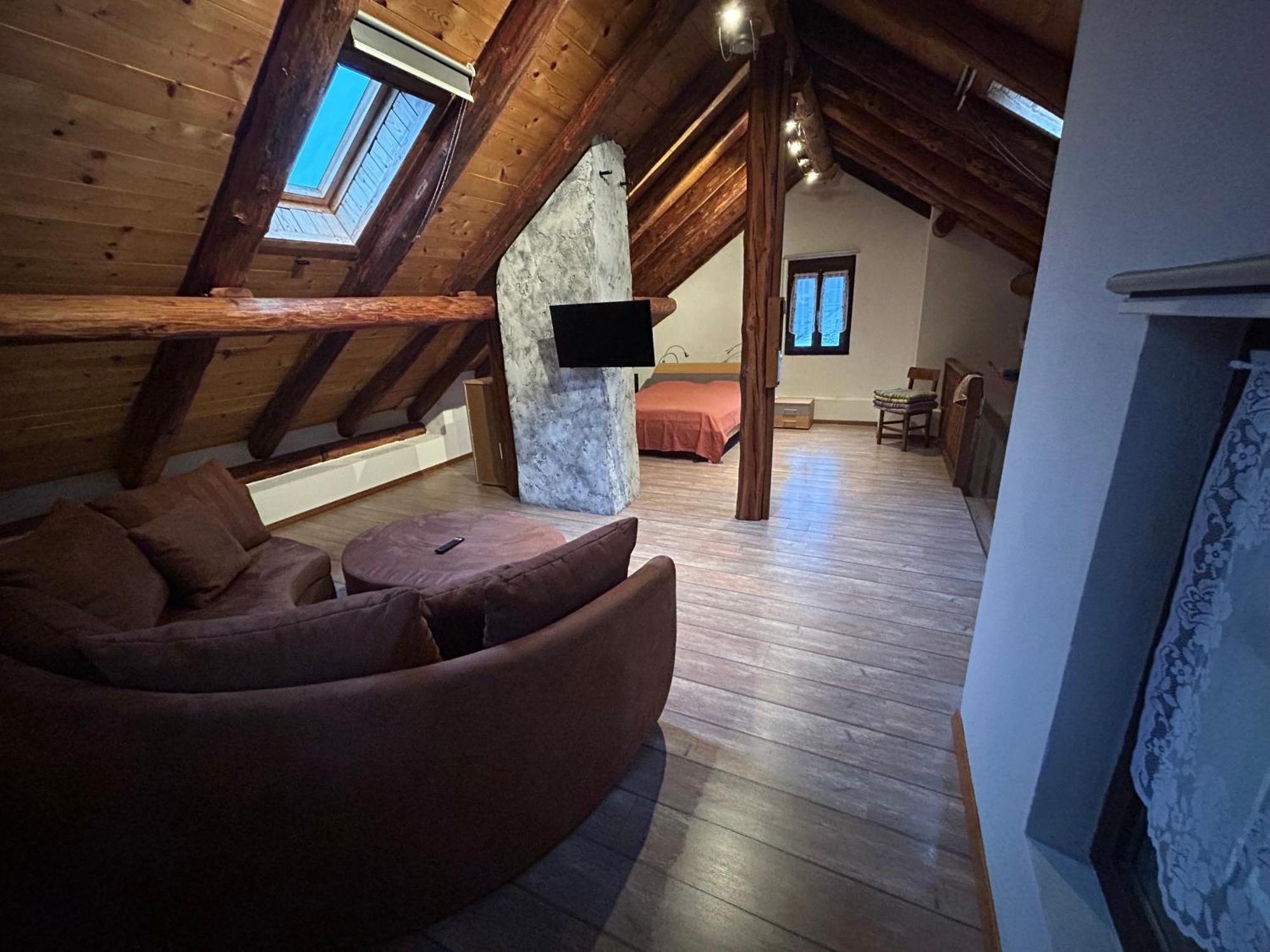 Villa Rustico Ca Laura à Brione  Extérieur photo